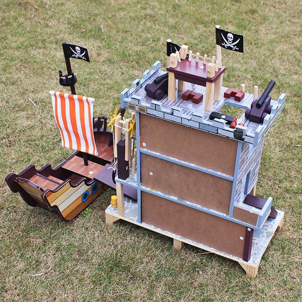 Casa e Barco do Pirata Jack (A162)